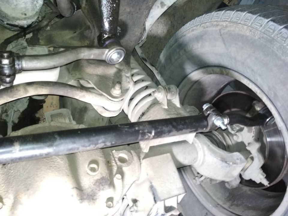 Замена наконечников рулевой тяги — Jeep Grand Cherokee (WJ), 4,7 л ...