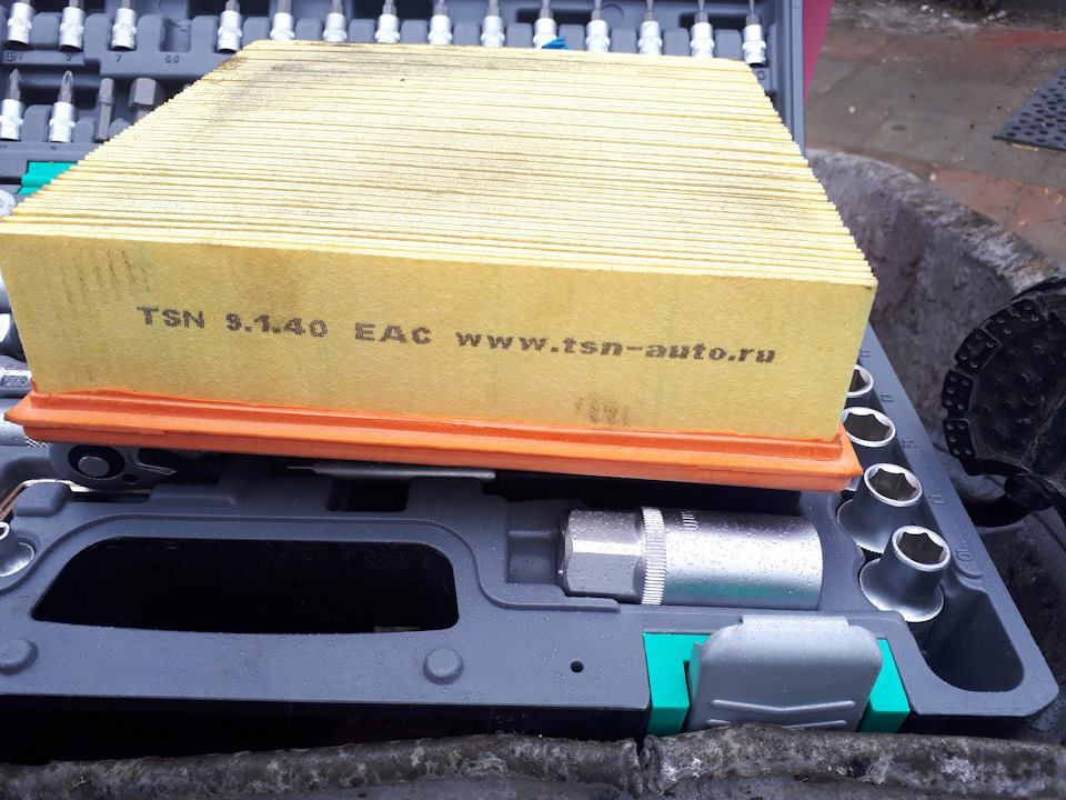 Потеплело.а значит можно что-то сделать самому — Lada Приора седан, 1,6 ...