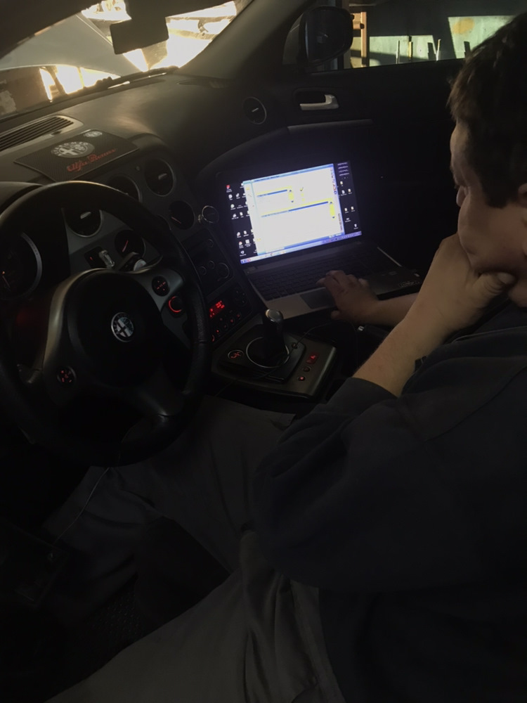 Произведена замена масла в роботе — Alfa Romeo 159, 2,2 л., 2008 года ...