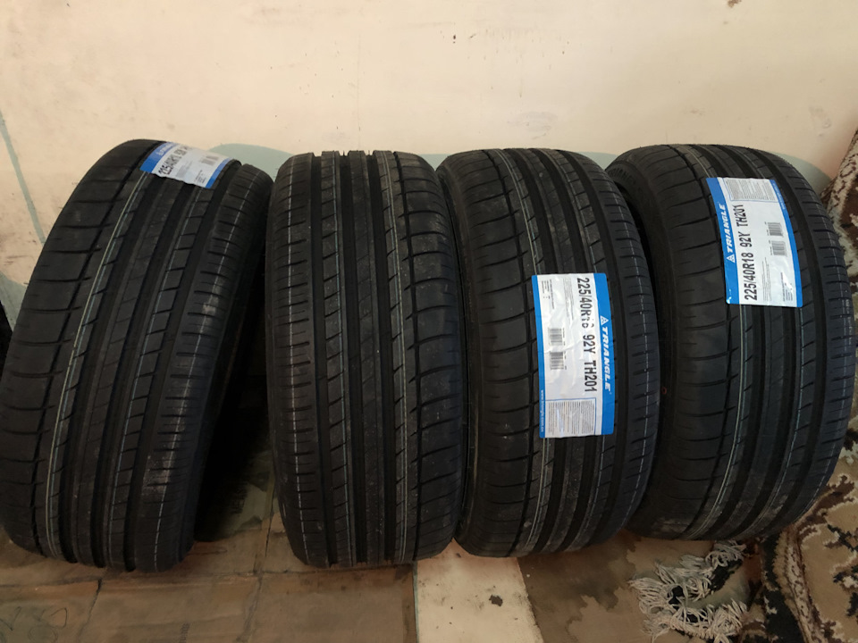 Резина triangle th 201 225/40 r18 — Mazda 3 (2G) BL, 1,6 л, 2013 года ...