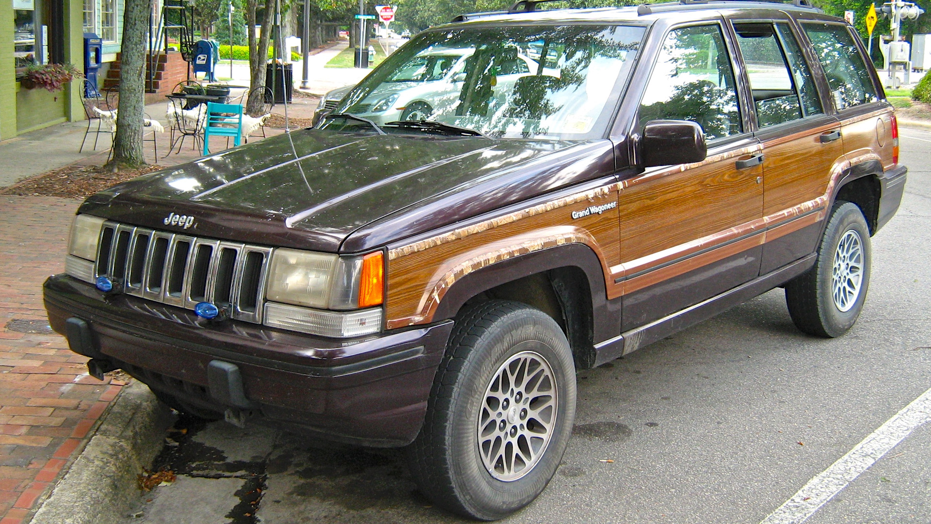 Jeep Grand Cherokee Wagoneer