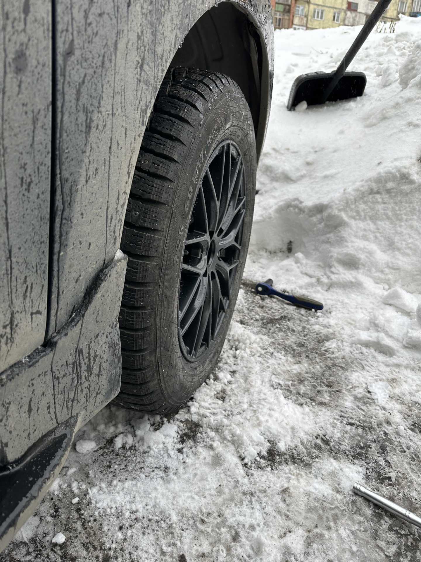 Переобулся — Hyundai Tucson (LM), 2 л, 2010 года | колёсные диски | DRIVE2