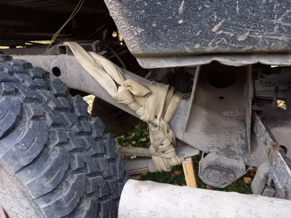 Любимая стропа :((( — Mitsubishi Delica (L300)