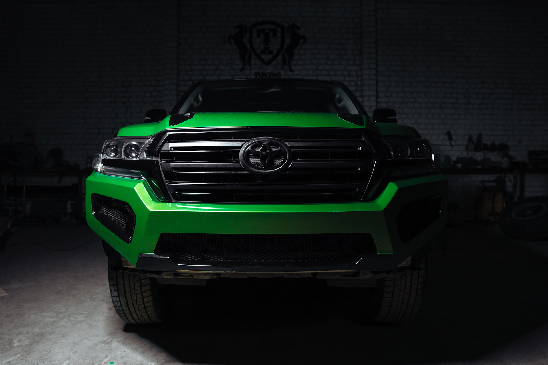 Land cruiser 200 shikari. Toyota land cruiser 200 shikari. Toyota lc 200 shikari. обвес шикари. шикари обвес тлк 200.