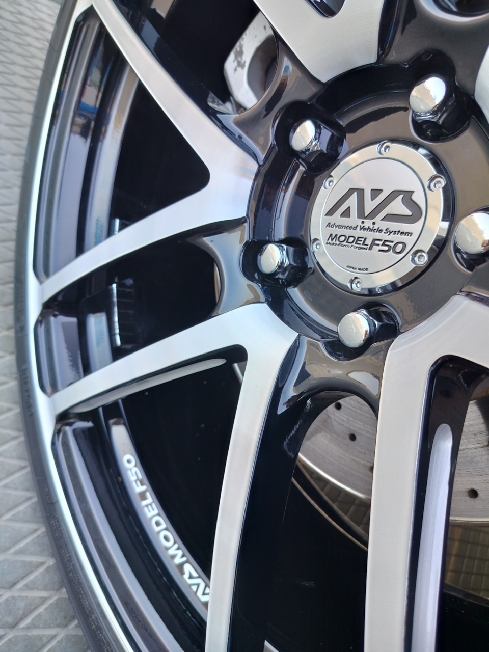 Фото в бортжурнале Honda Accord (8G). Запчасти на фото: Giti Comfort F50