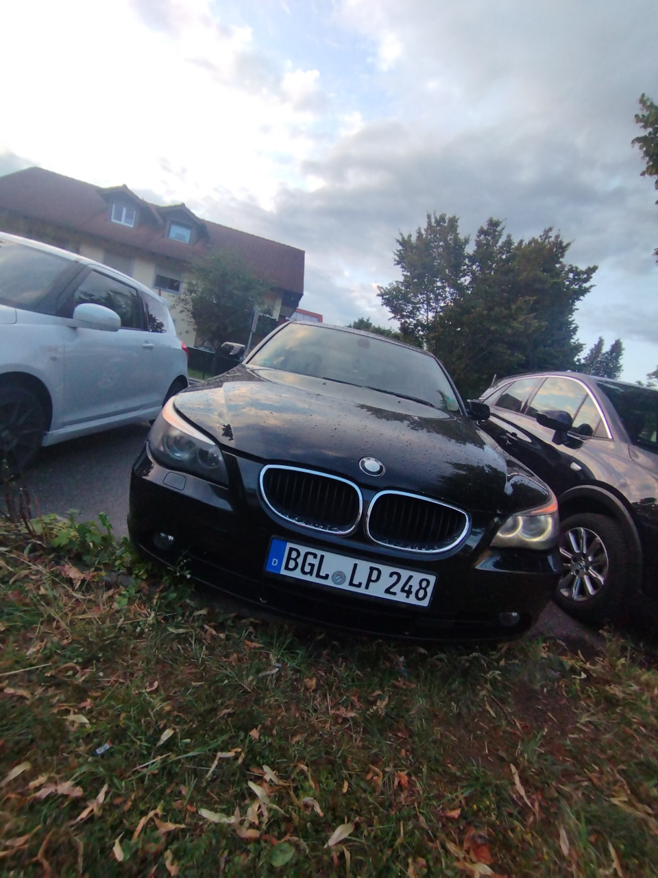 Не горят ангельские глазки с правой стороны — BMW 5 series (E60), 3 л ...