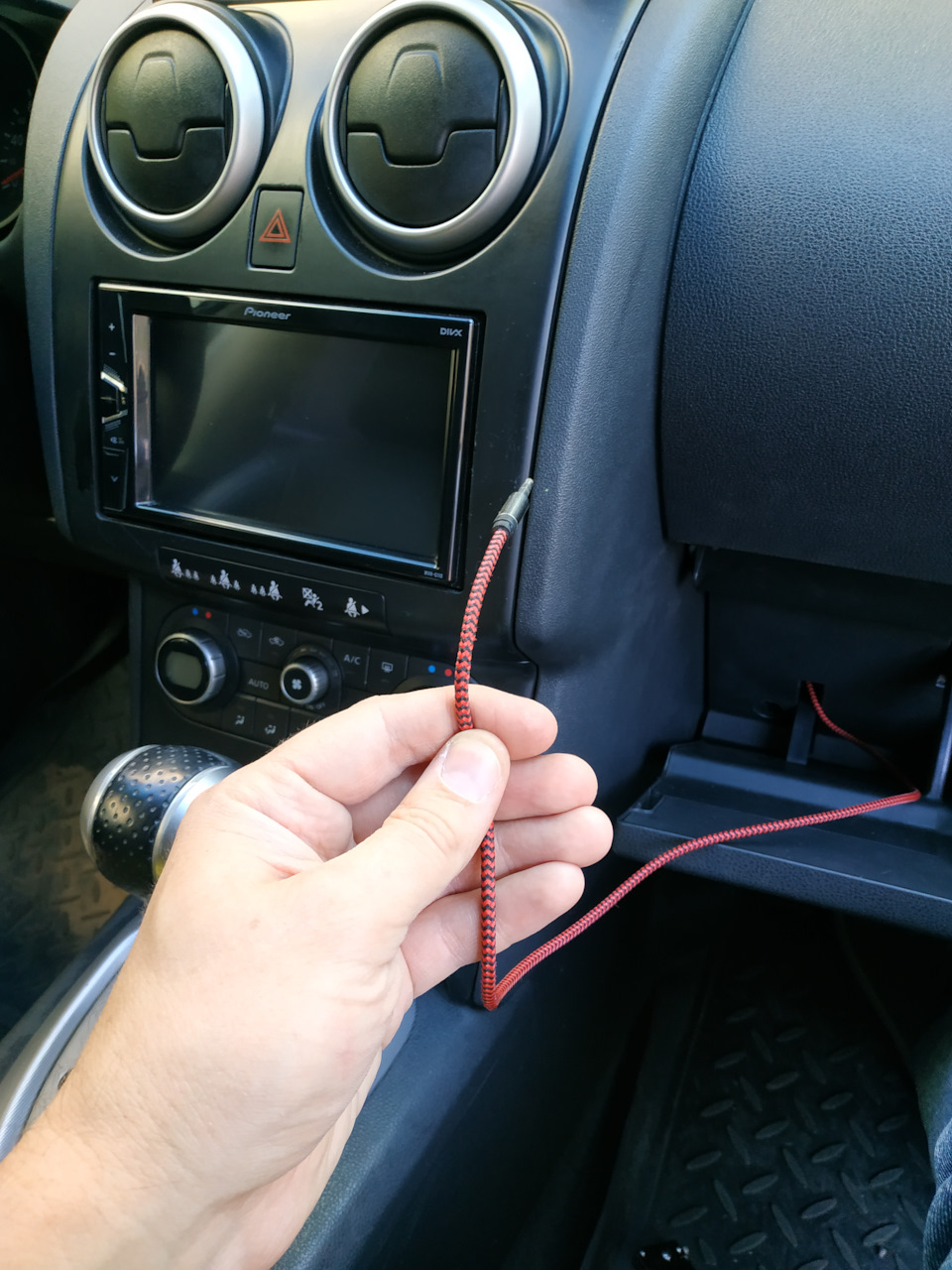 Замена штатной магнитолы — Nissan Qashqai (1G), 2 л, 2008 года ...