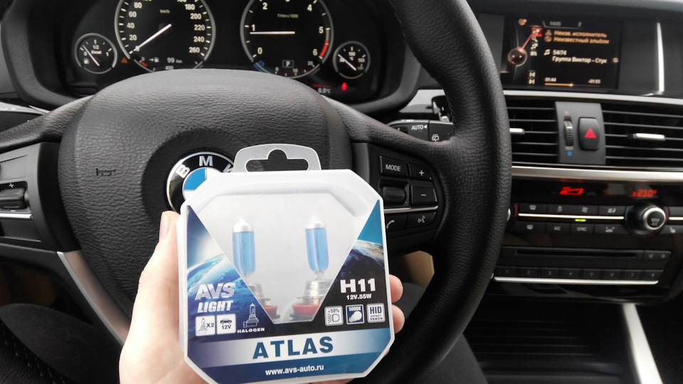 Замена ламп противотуманных фар — BMW X3 (F25), 2 л, 2015 года ...