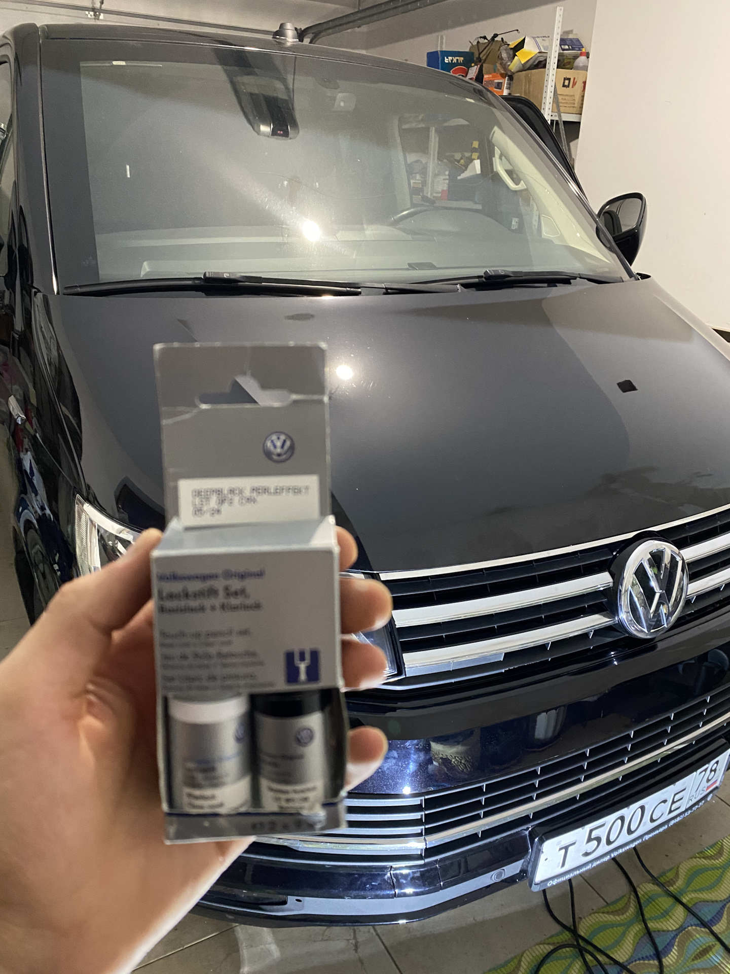 Набор для подкраски сколов оригинал по коду . — Volkswagen Multivan (T6 ...