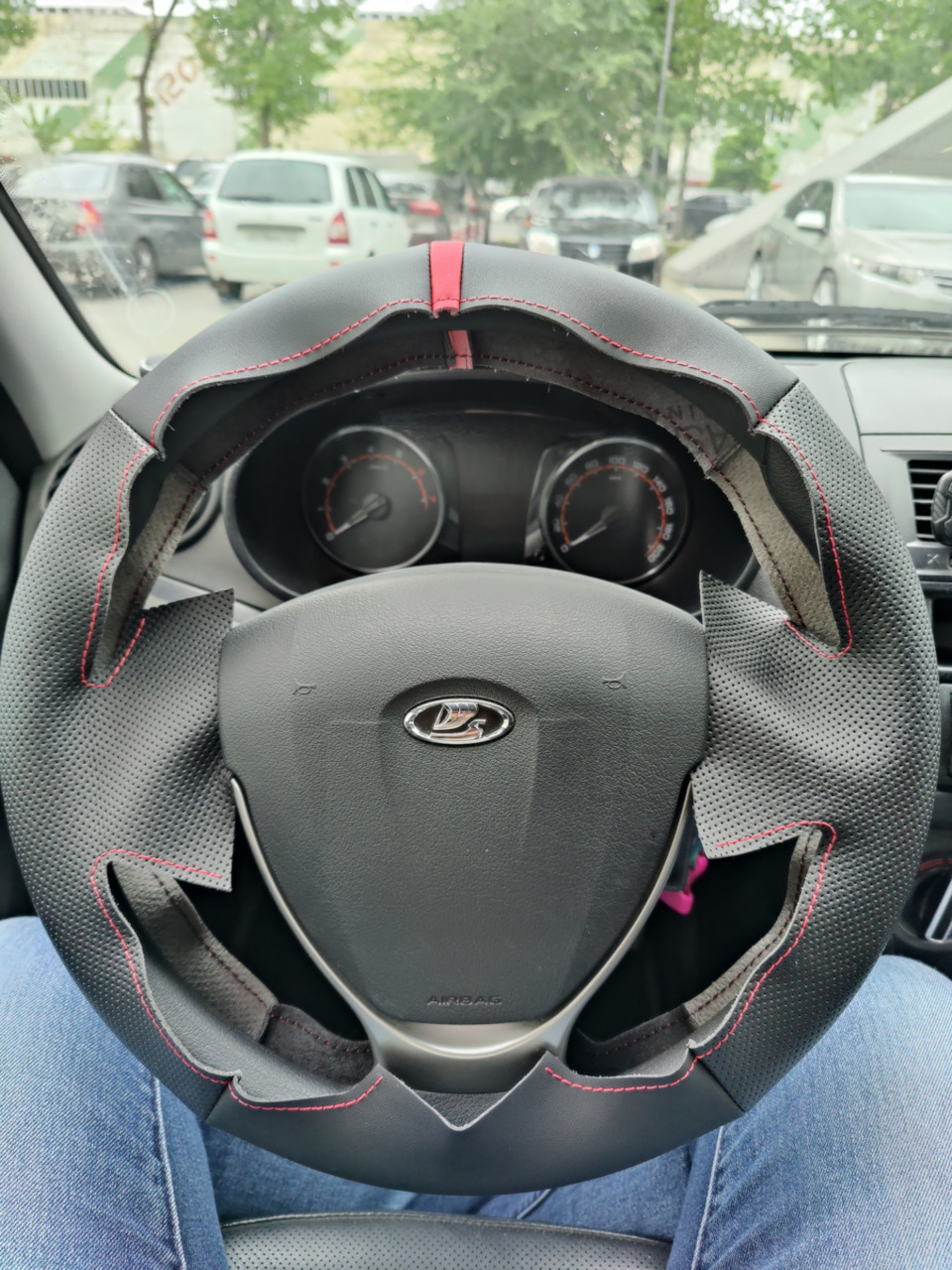 Оплётка руля — Lada Granta (2G) FL