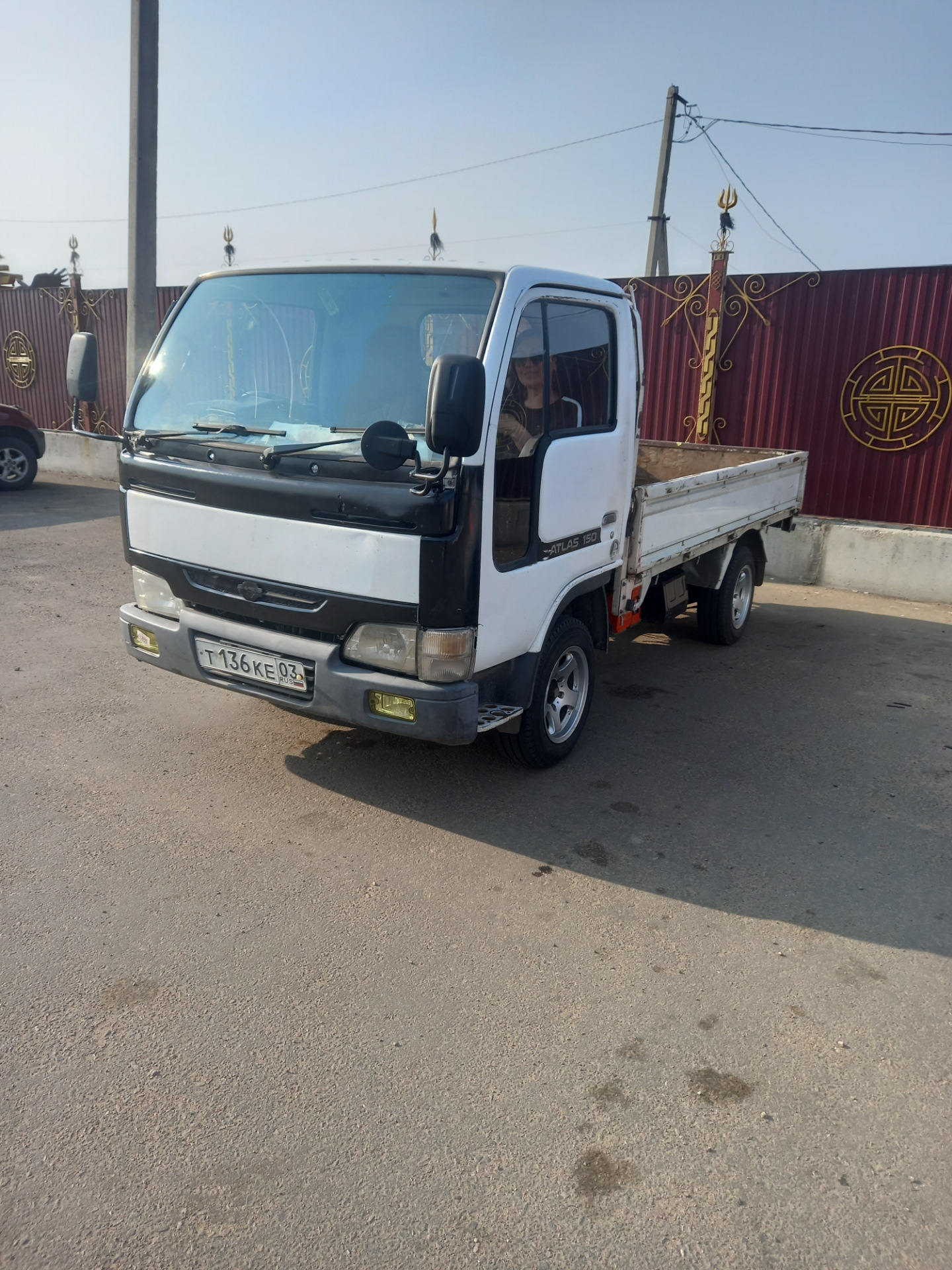 Новый аккумулятор, литье и противотуманки — Nissan Atlas, 3,2 л, 2001 ...
