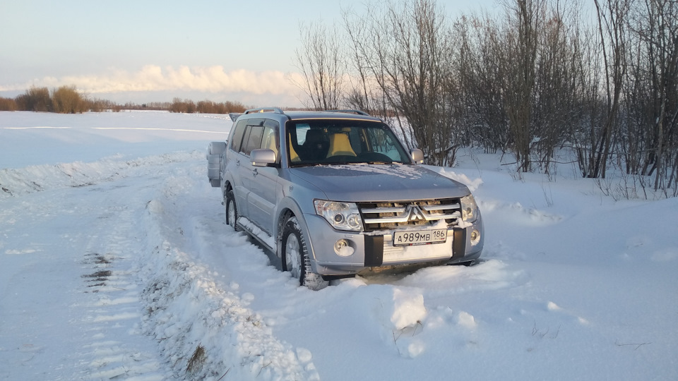 Mitsubishi Pajero 3.0 AT Снежный Барс