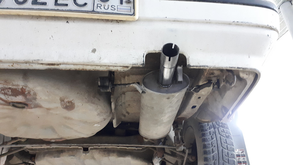 Установка глушителя от ВАЗ 2109(временно) — Nissan Bluebird (U11), 1,6 ...