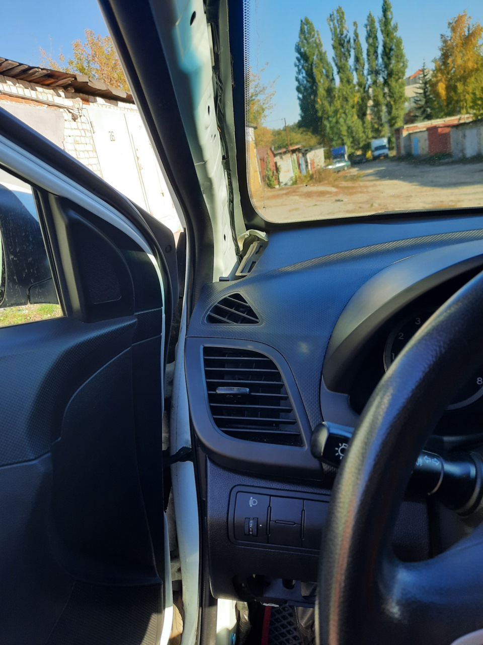 Скрытое подключение радар детектора. — Hyundai Solaris, 1,6 л, 2014 ...