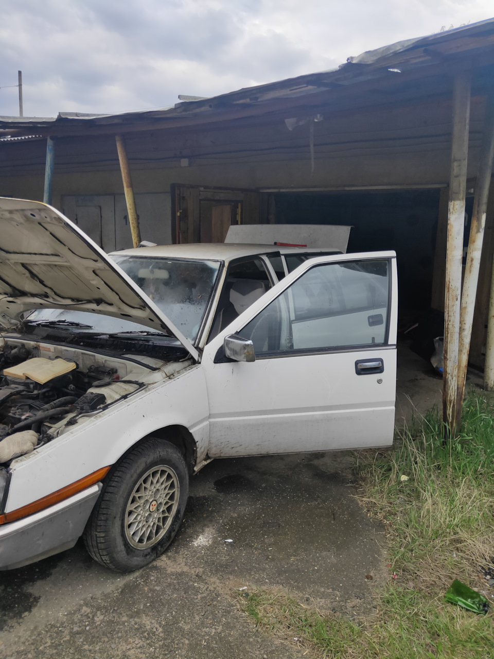 Что-то будет, но что — пока не знаю… — Mitsubishi Lancer III, 1,5 л, 1985  года | своими руками | DRIVE2