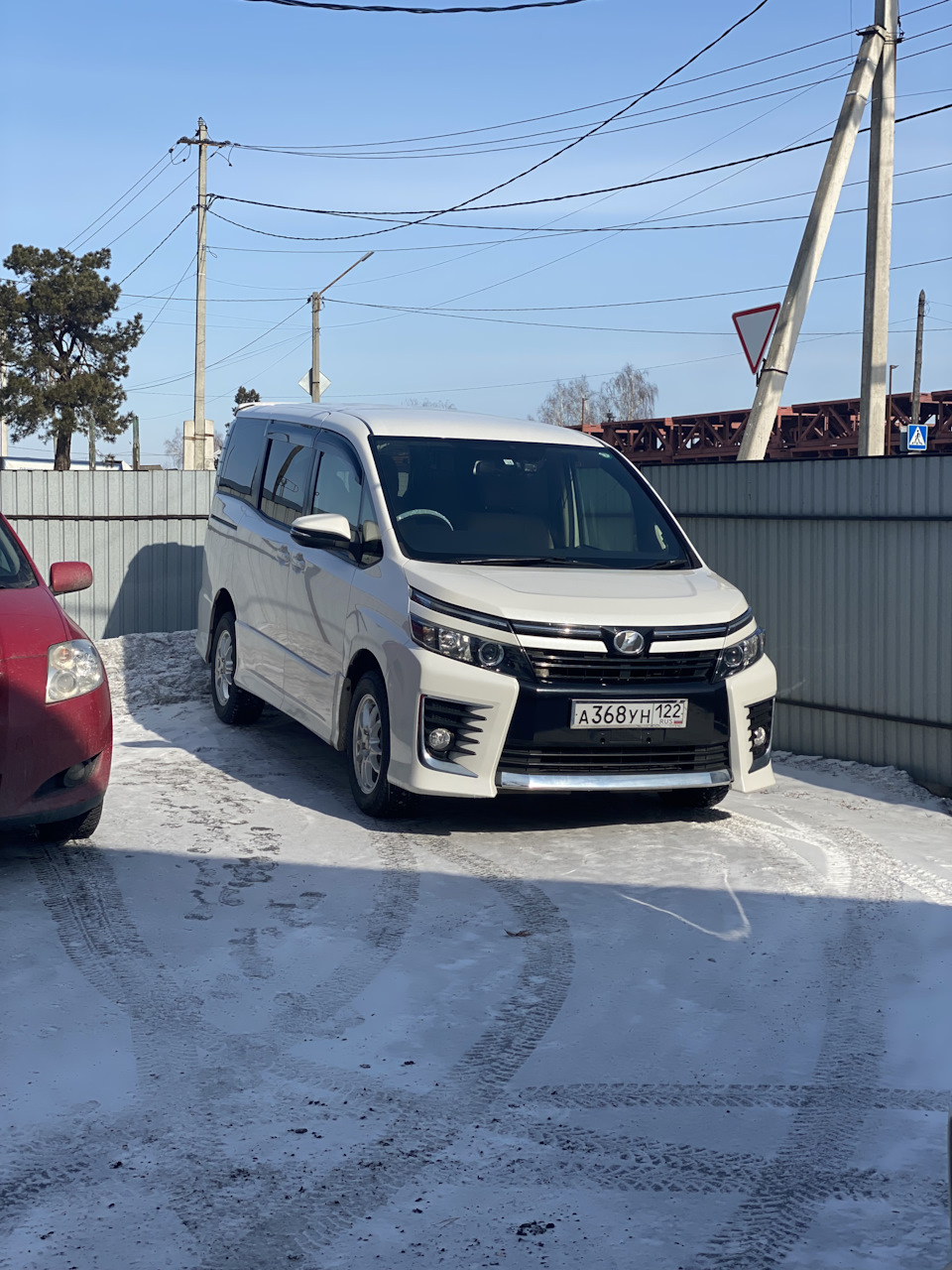 1 лошадь 🐎 к мощности. — Toyota Voxy (3G), 2 л, 2015 года | просто так |  DRIVE2