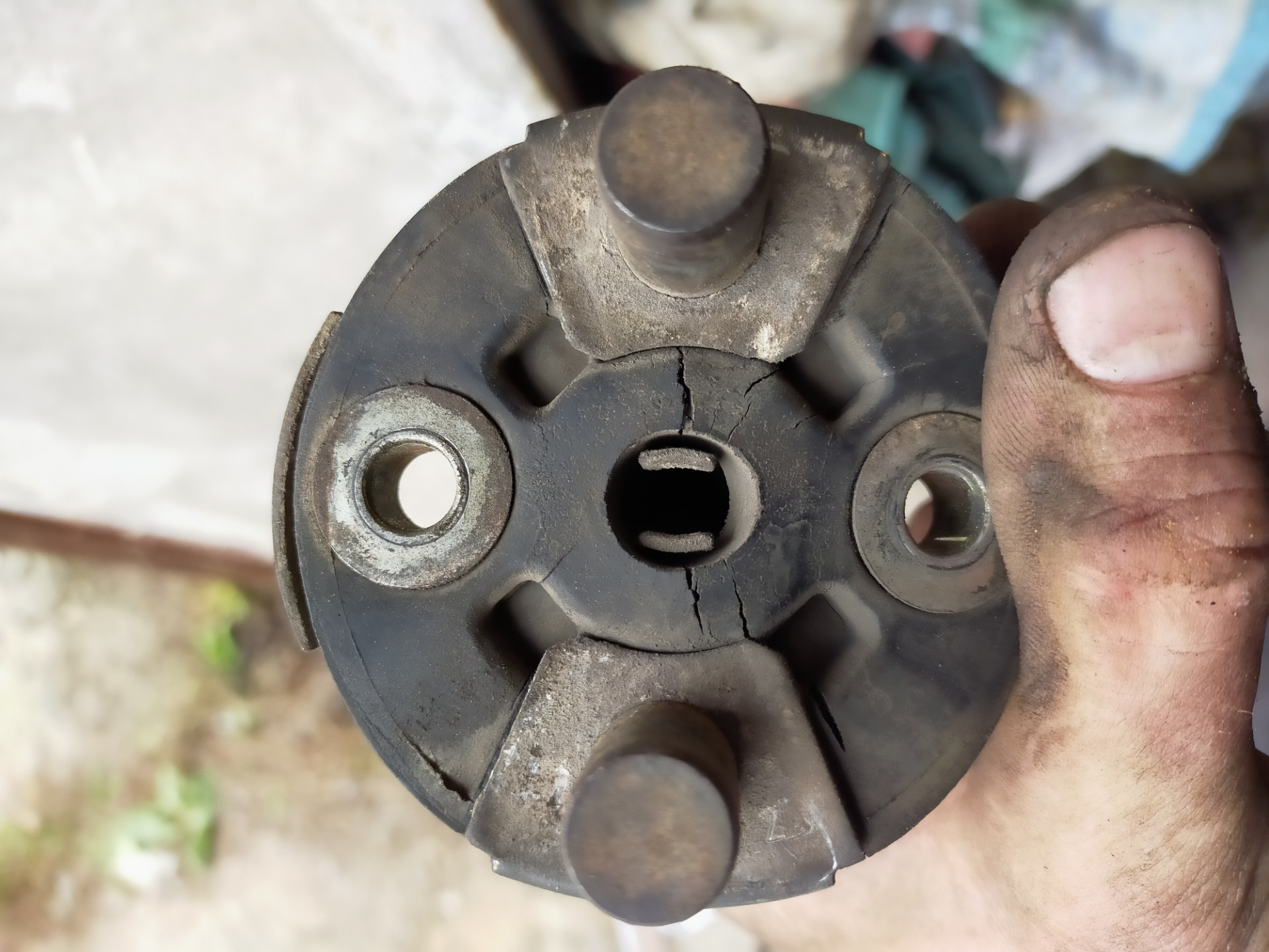 Рулевая крестовина — Toyota Hilux Surf (2G), 3 л., 1995 года | своими ...