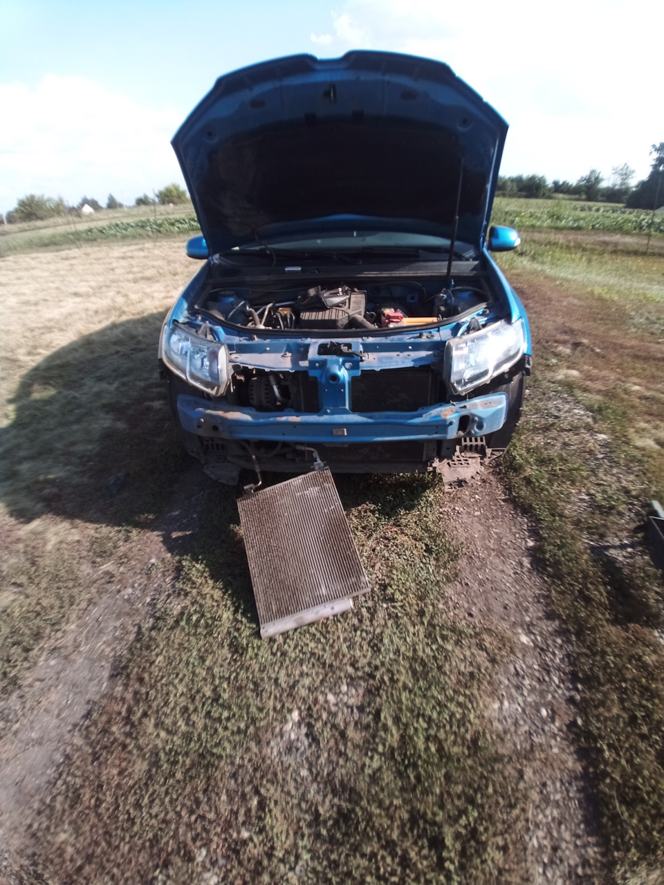 Фото в бортжурнале Renault Logan (2G)