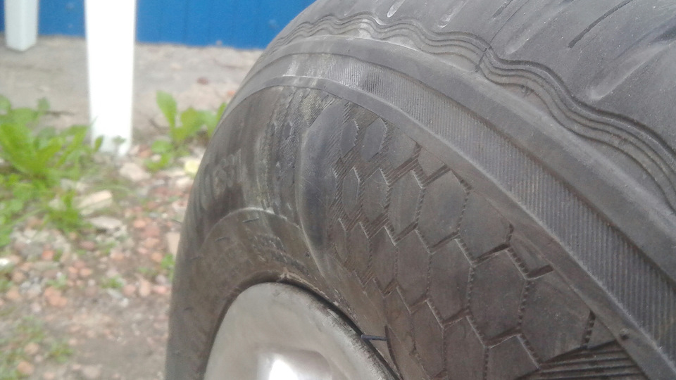 Ремонт бокового пореза шины — Opel Astra G, 1,2 л, 2001 года | шины ...