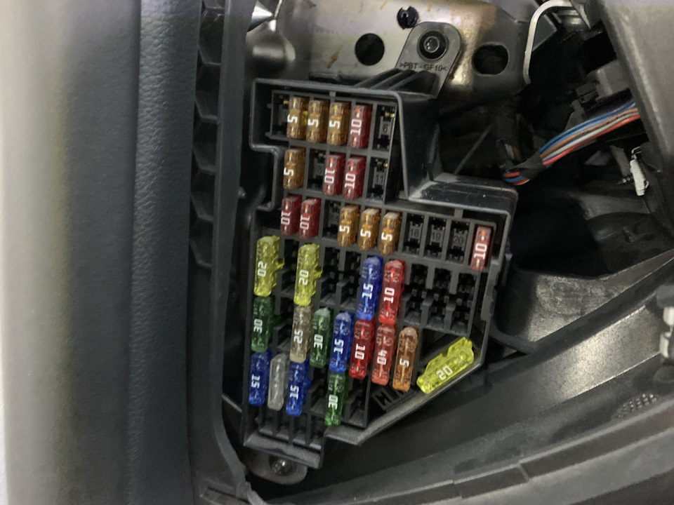 weAAAgJWo A 960 Как опустить переднее сидение в машине passat b6