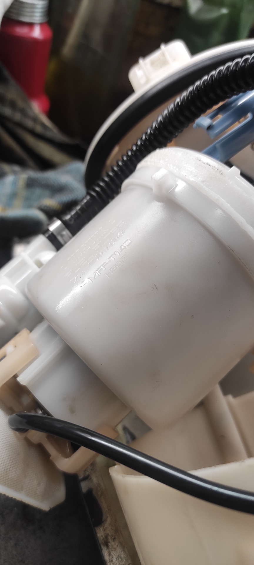 Замена топливного фильтра рав 4 2015 — Toyota RAV4 (IV), 2 л, 2015 года ...