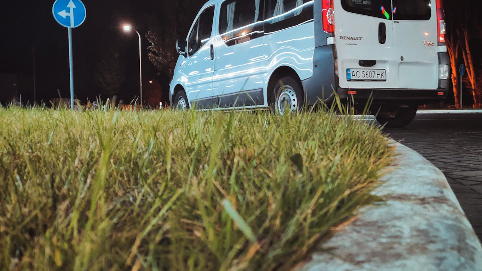 Появился гул в салоне.При наборе оборотов — Renault Trafic (2G), 2 л ...