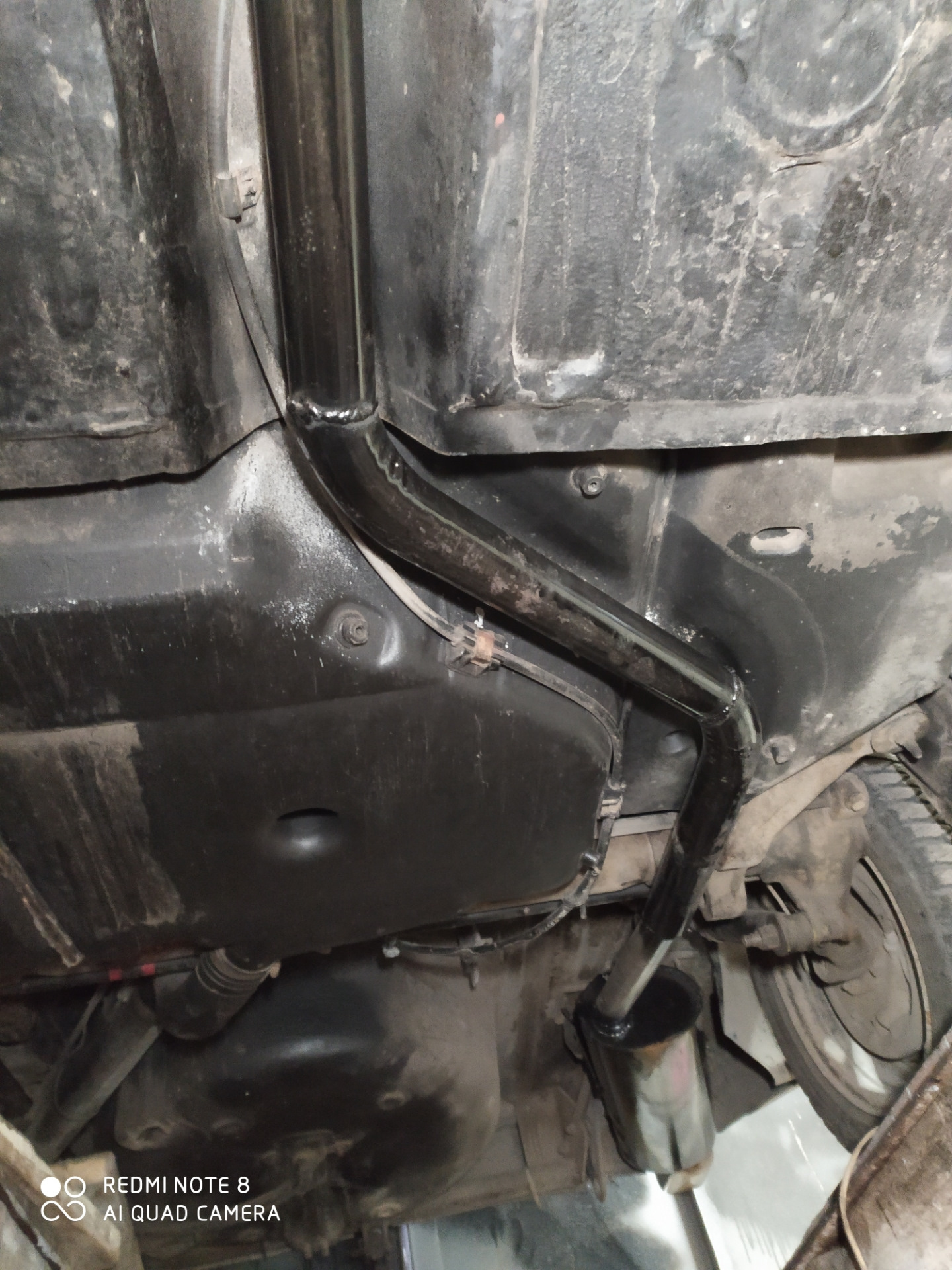 Выхлопная система и новый аккумулятор — Peugeot 405, 1,6 л, 1989 года ...