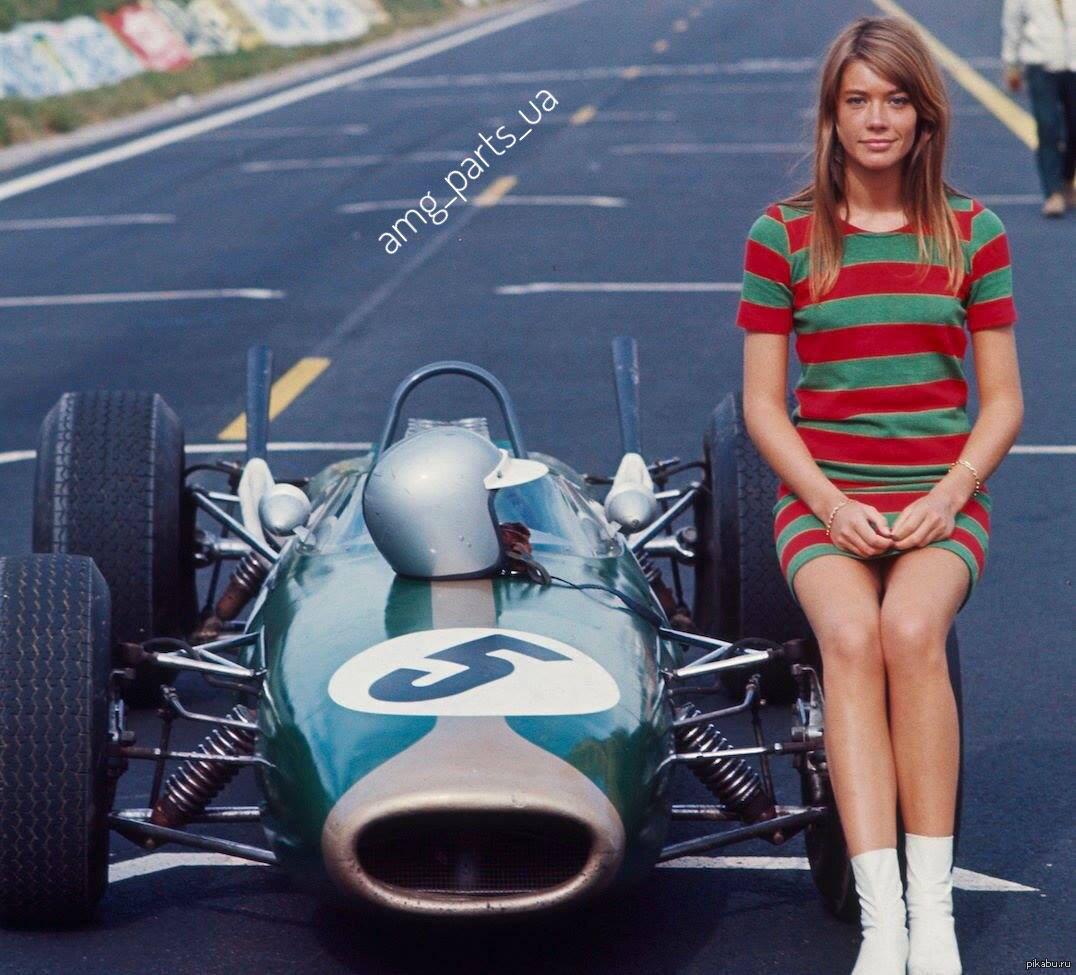 Показать гонки женщин. Francoise Hardy 1966 Grand prix. Françoise Hardy Grand prix.