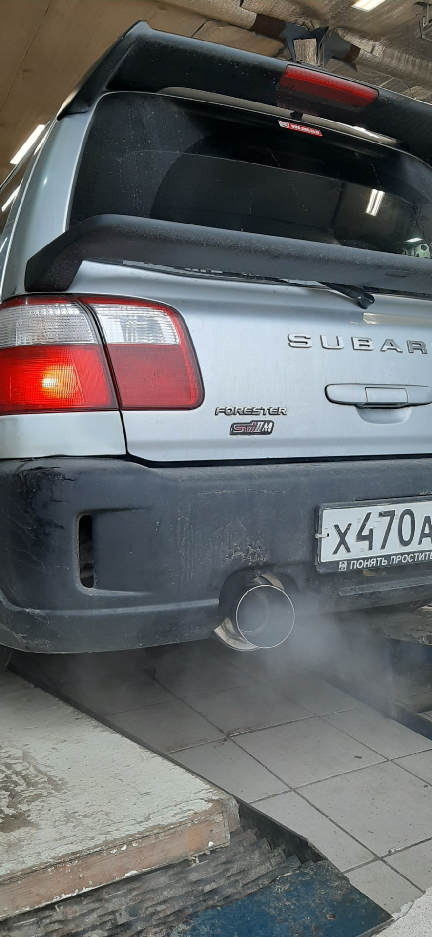 Средний спойлер ZeroSport + Apexi N1 банка — Subaru Forester (SF), 2 л,  1997 года | тюнинг | DRIVE2