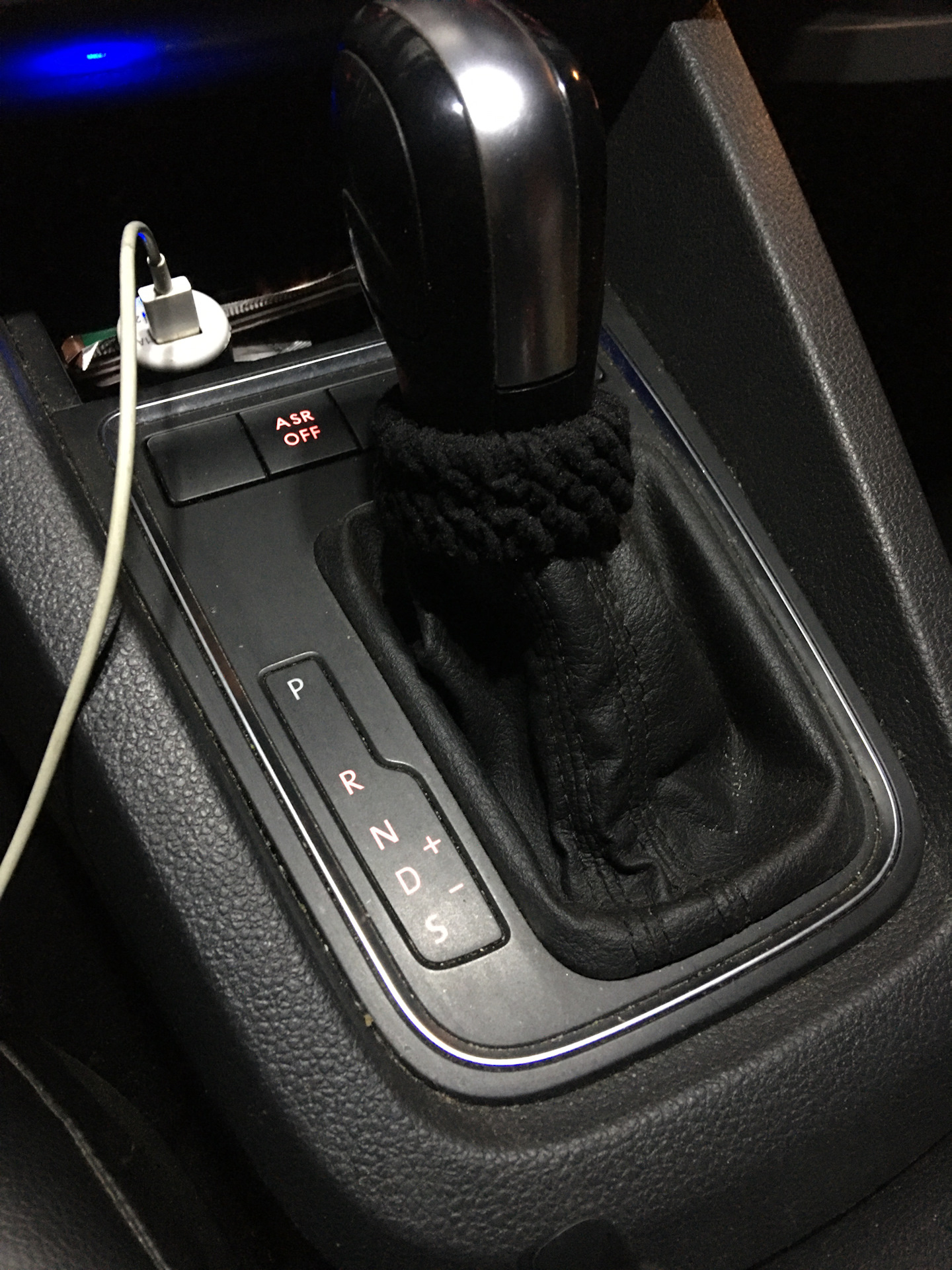 Накладка АКПП Фольксваген Джетта 6. Накладка АКПП Джетта 6. АКПП Jetta 6 drive2. Ручка АКПП Джетта 6 2014.