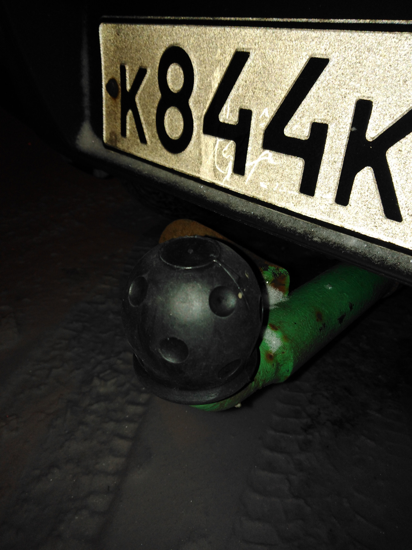 Колпачок на шар фаркопа — Chevrolet Niva (1G), 1,7 л, 2012 года ...