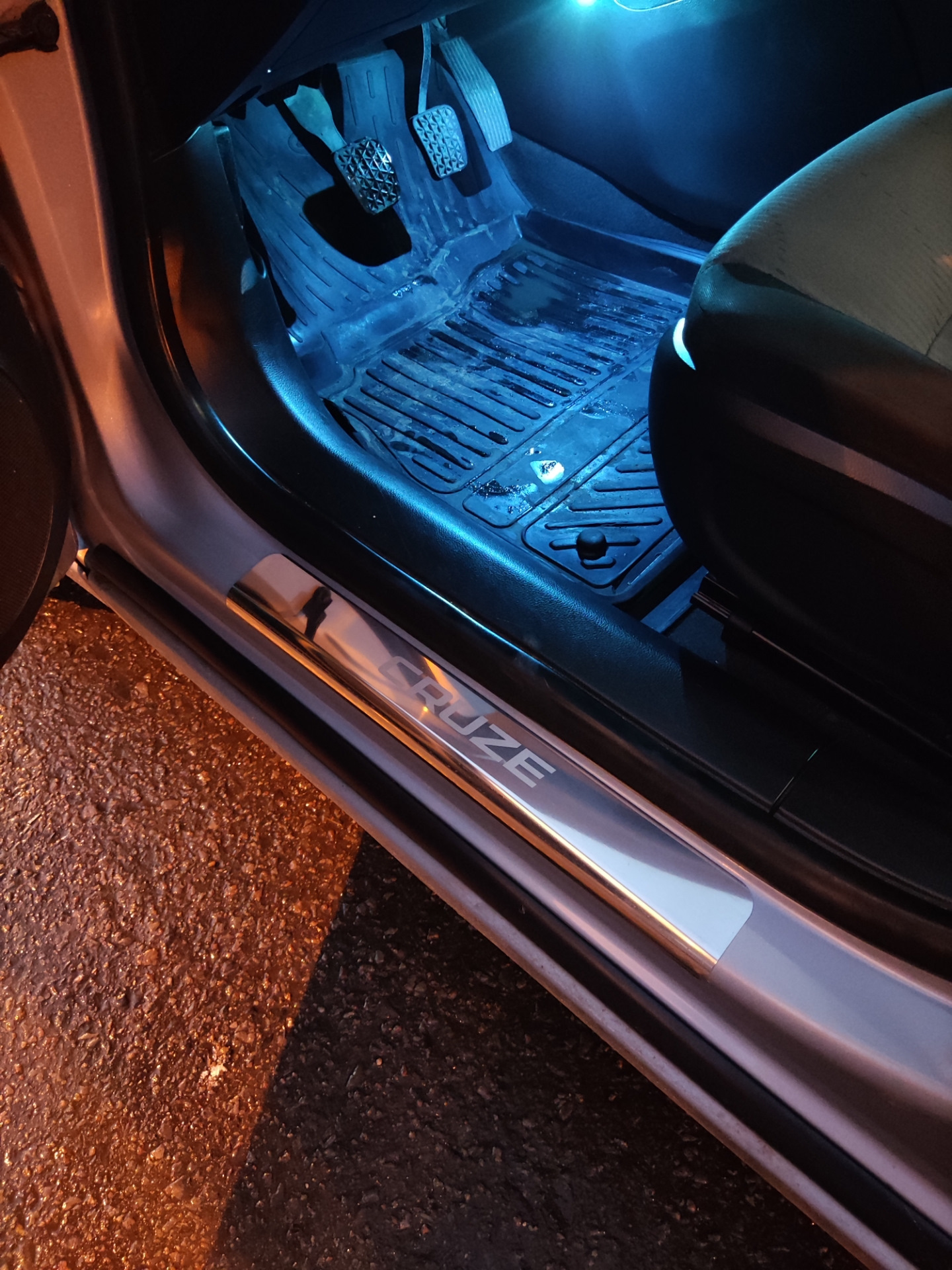 #44. Накладки на пороги Roby — Chevrolet Cruze (1G), 1,6 л, 2012 года ...