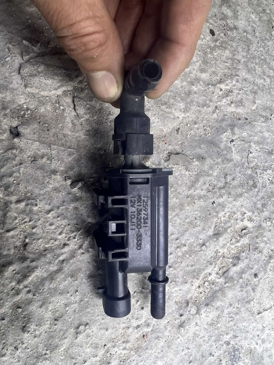 8_клапан EVAP — Hummer H2, 6,2 л, 2008 года своими руками DRIVE2