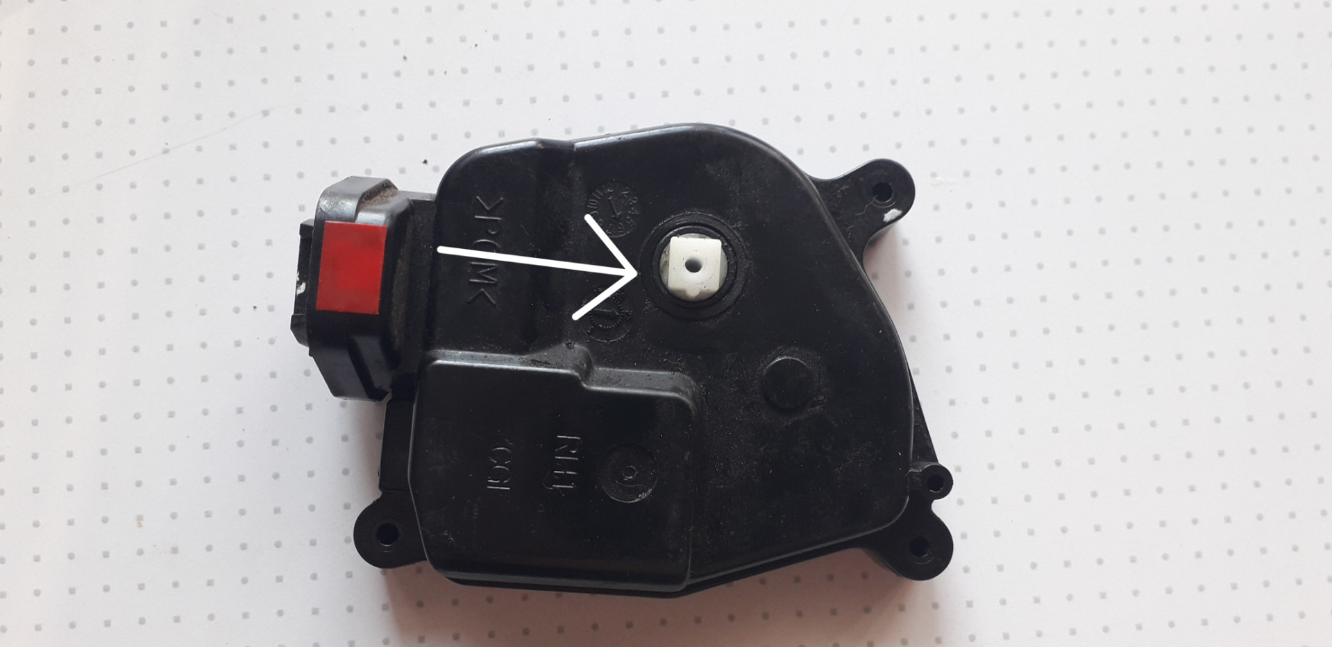 Замена электропривода замка — Hyundai Accent (3G), 1,4 л, 2008 года ...