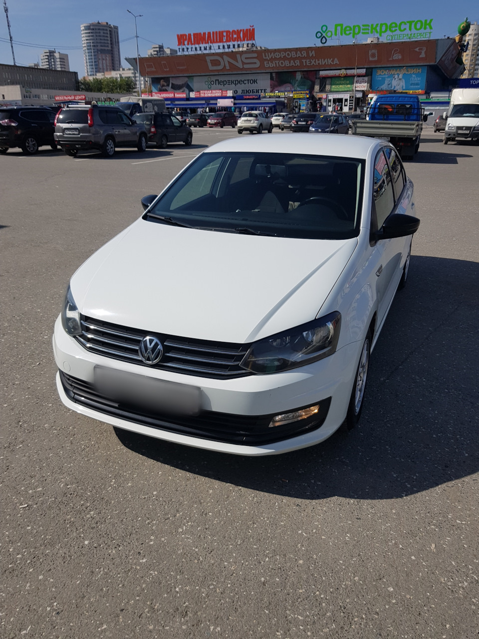 Прощай белая крошка — Volkswagen Polo Sedan, 1,6 л, 2017 года | продажа  машины | DRIVE2