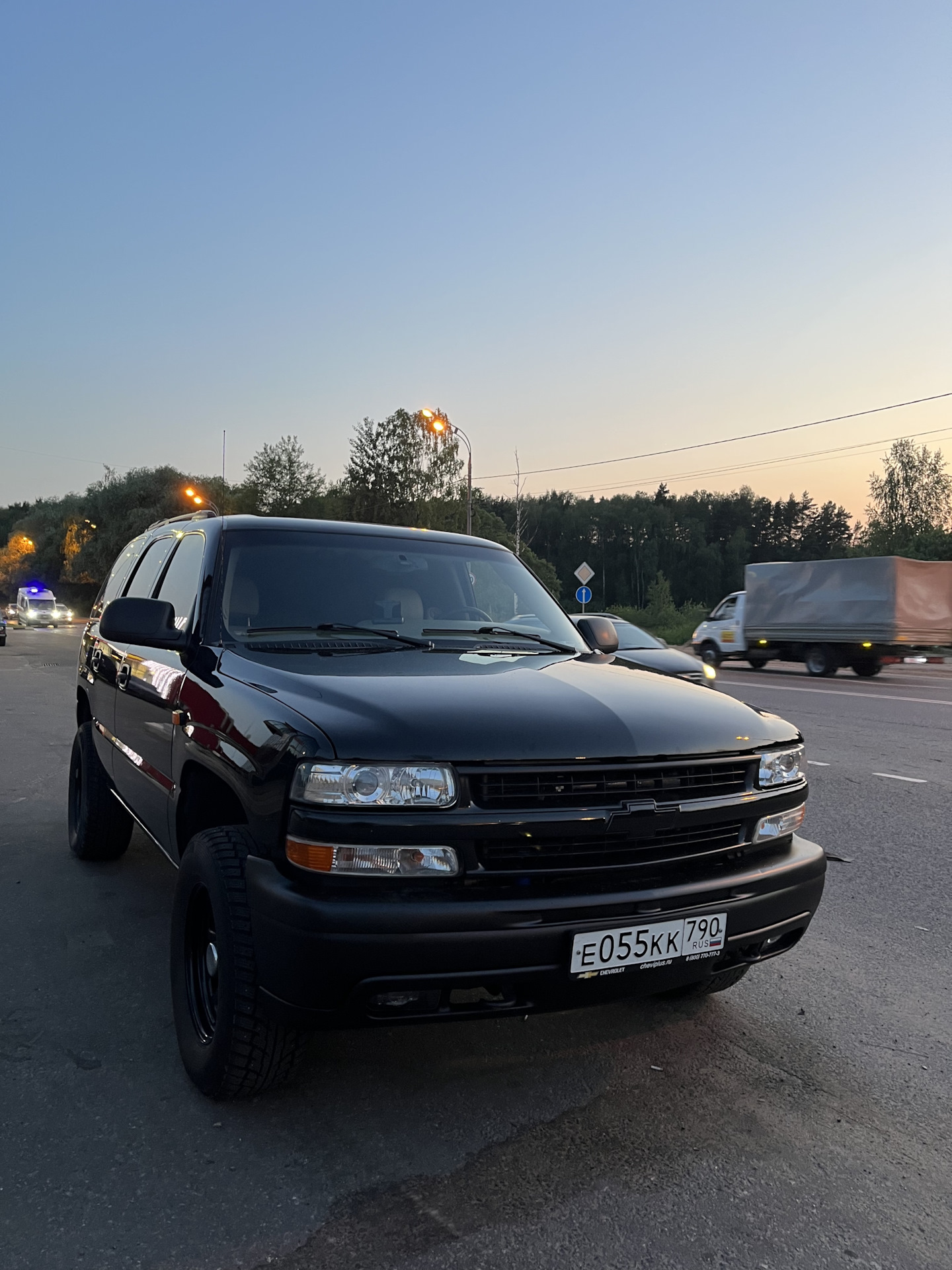 Chevrolet Tahoe 800