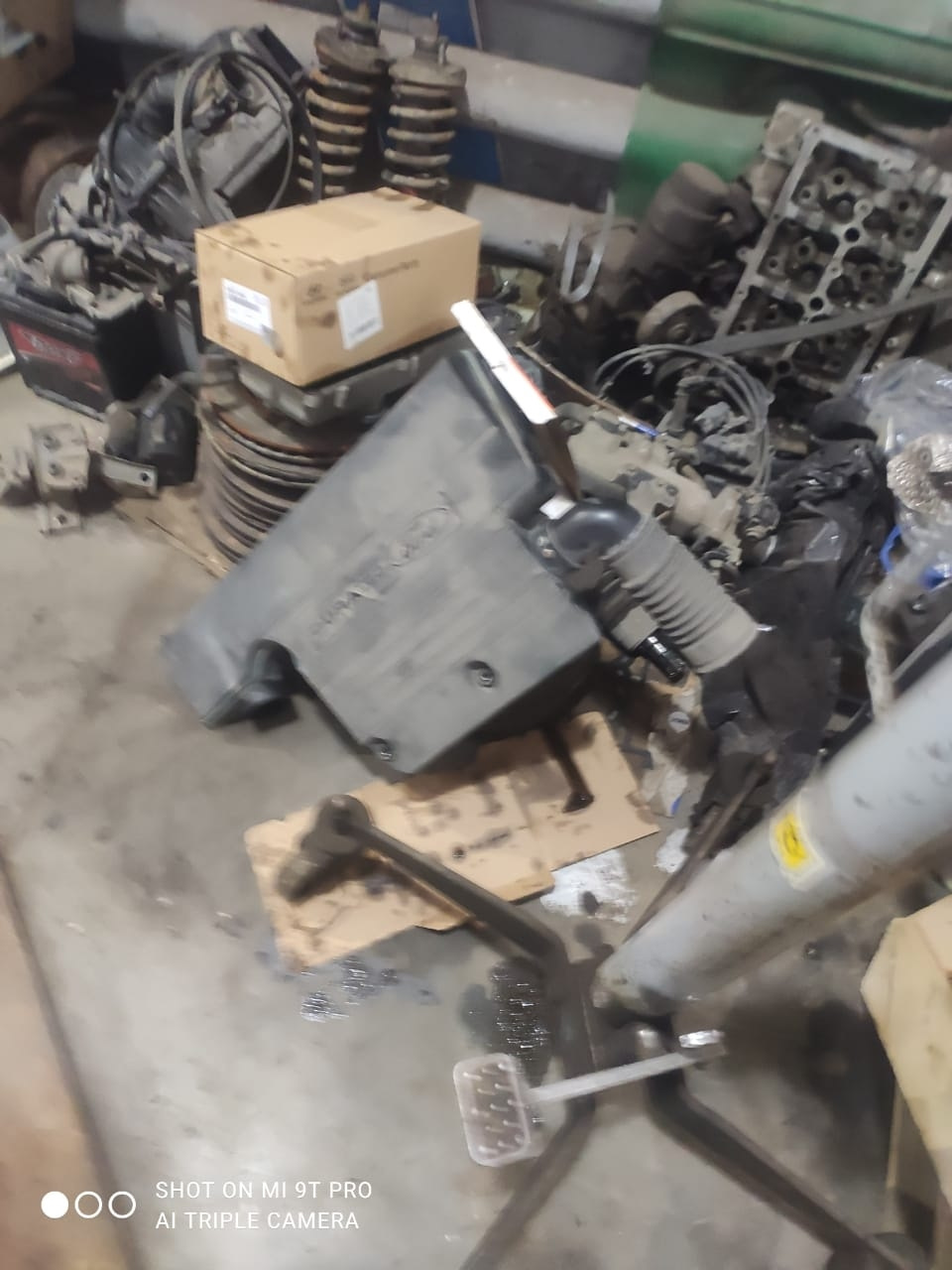 Замена внешнего наружего шруса, регулировка задних тормозов — Ford ...