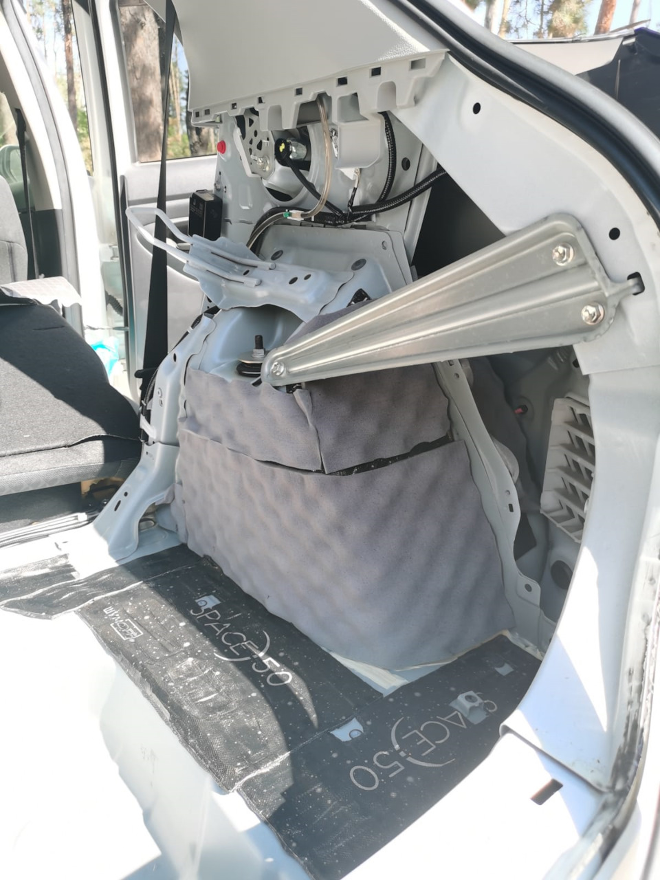 Шумоизоляция багажник + арки — Toyota Yaris Cross, 1,5 л, 2020 года ...