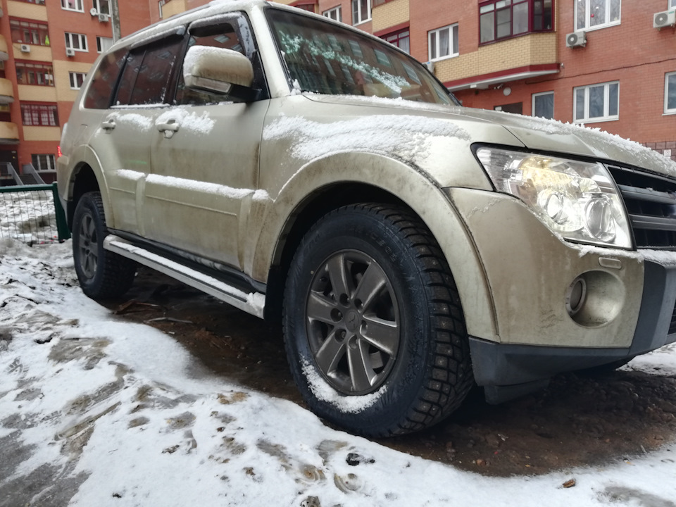 Фары на ларгус — Lada Ларгус, 1,6 л, 2012 года | другое | DRIVE2