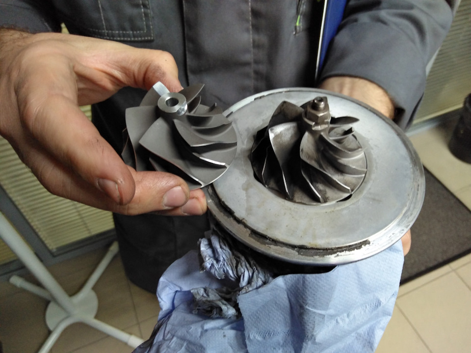 Ребилд турбины, новые гофры и лента на коллекторе и прочие новости ...