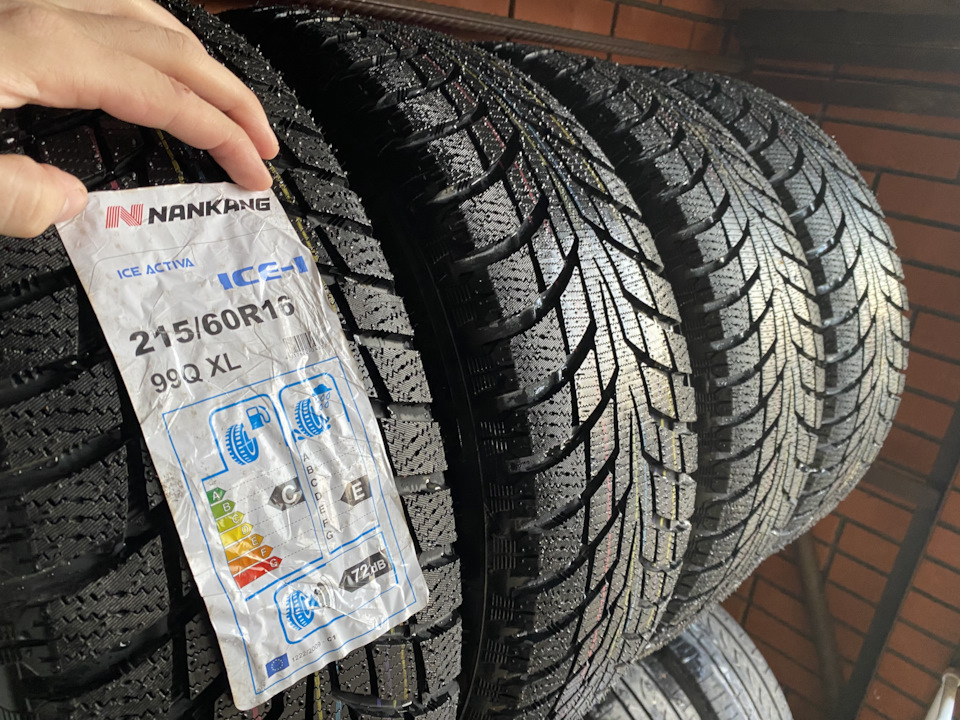 диски toyota crown r16. Bridgestone blizzak revo gz 91s. колеса на 14 bridgestone близак mz-03. Sava 215/65r16 98t eskimo stud h-stud. Sava eskimo stud 195/65 r15.