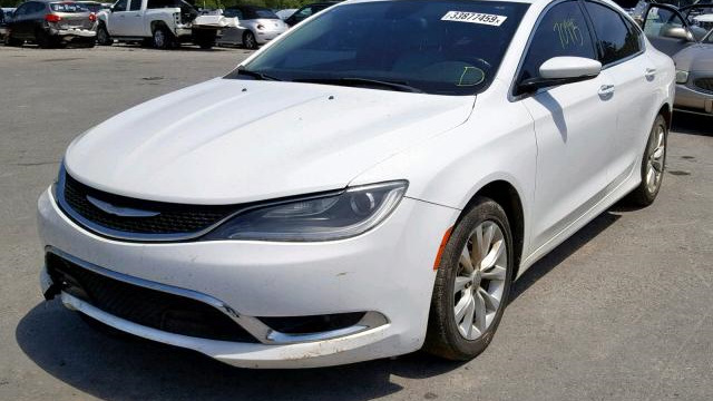 Крайслер 200 2015 года установка ксенона. Chrysler 200 sport. Шины крайслер 200. Крайслер 200 салазка. Шины крайслер 200.