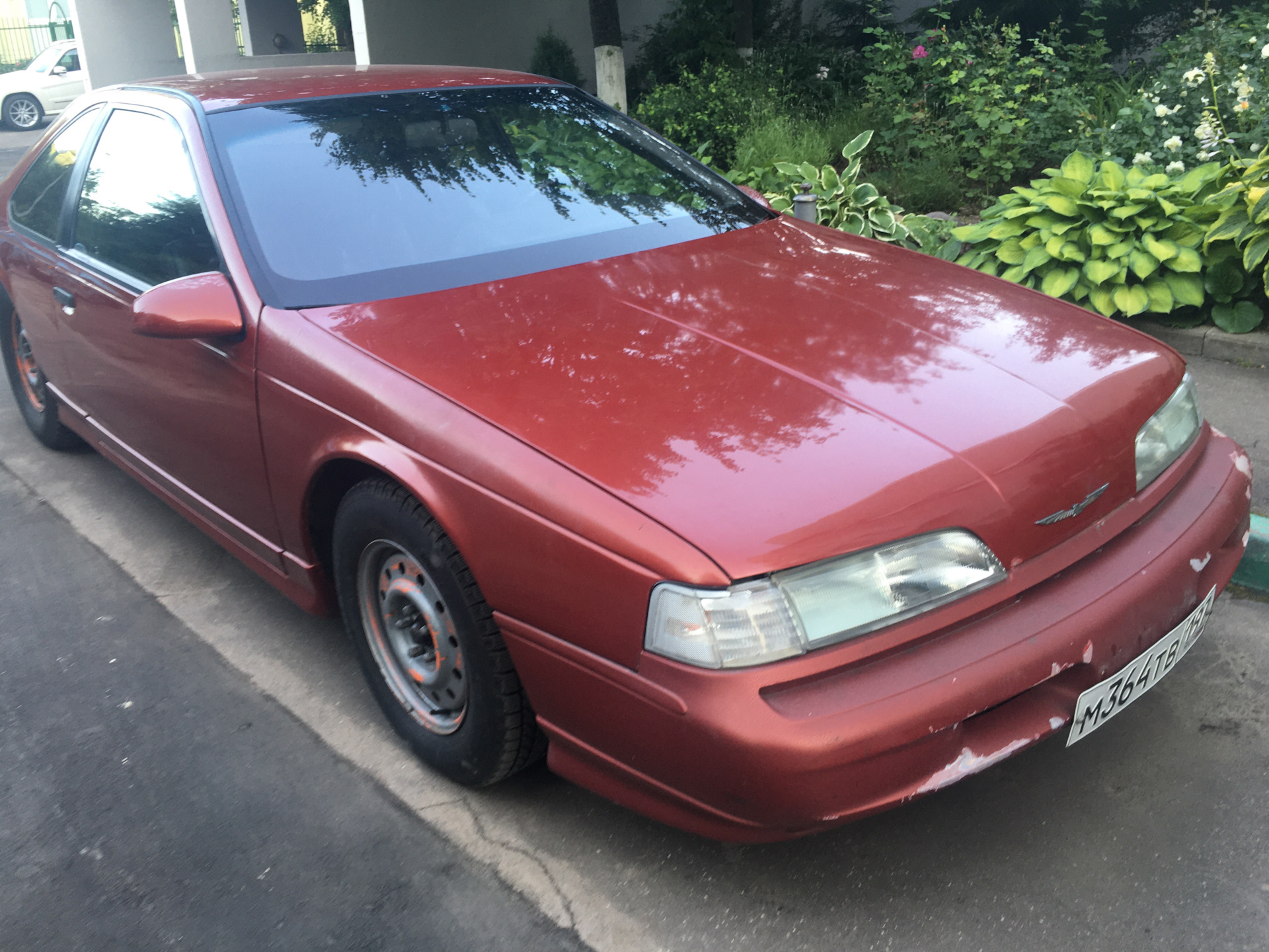 Ford Thunderbird 1989