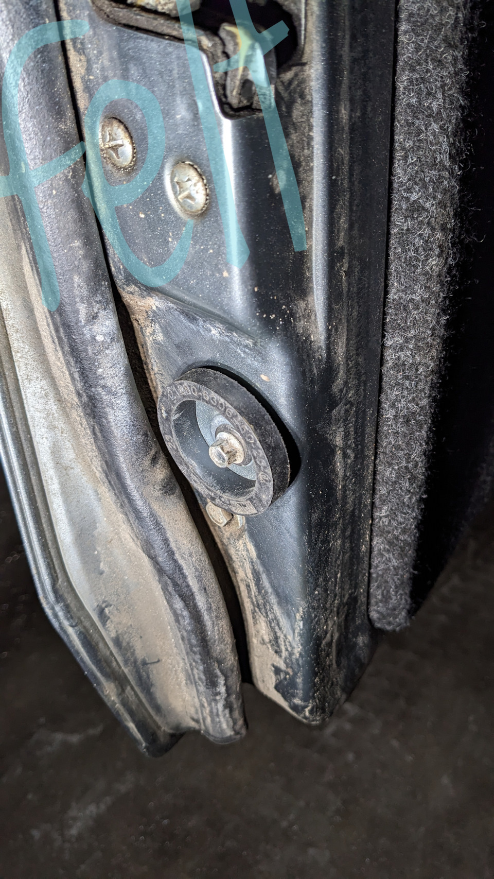 Стучит задняя дверь. Замена Шипа замка двери задка 2123 — Chevrolet ...