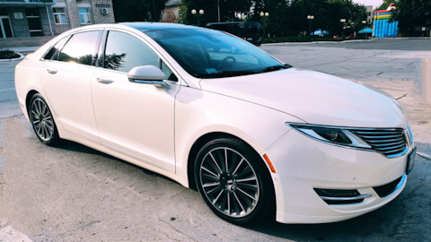 Lincoln mkz drive2