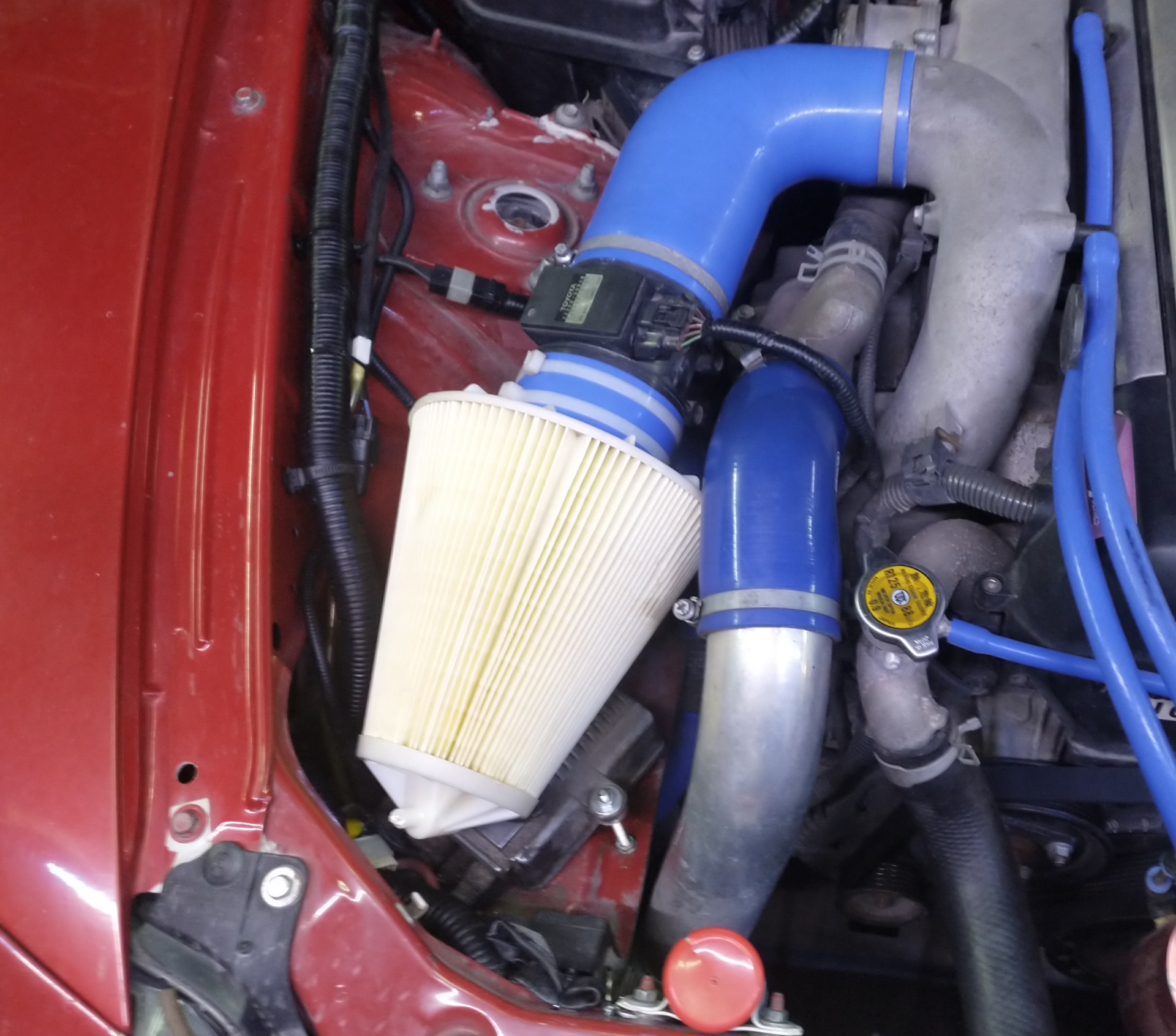 Замена воздушного фильтра — Mazda RX-8, 2,5 л, 2004 года | своими ...
