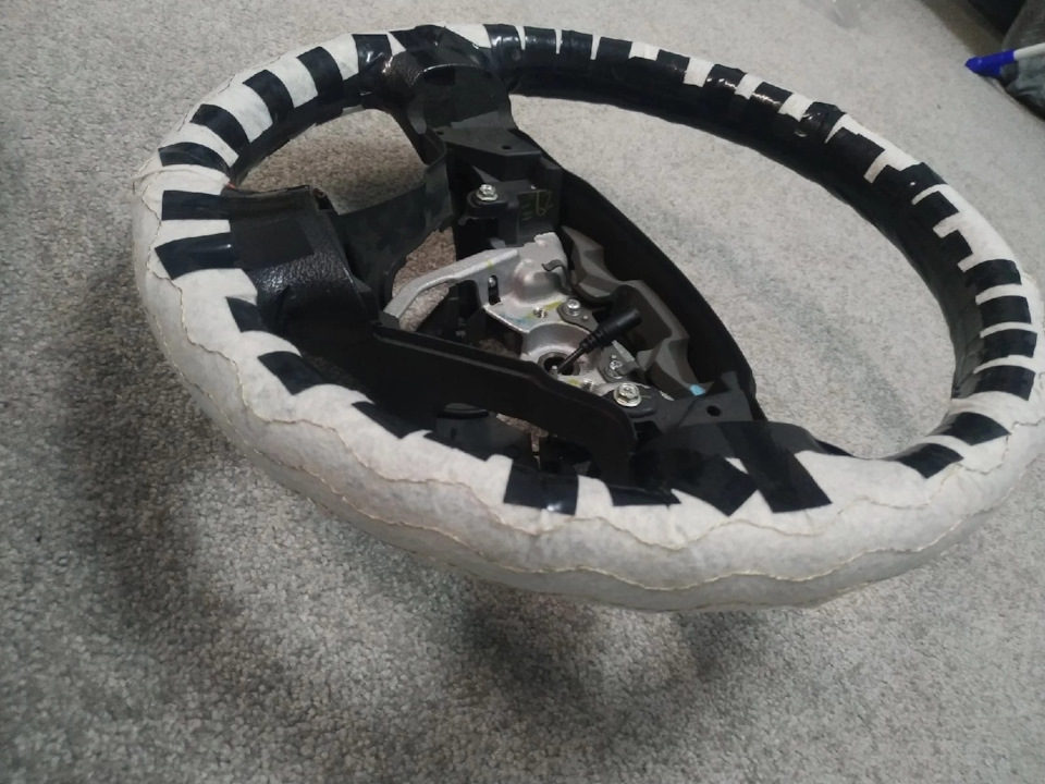 Подогрев руля Toyota Corolla — Toyota Corolla (140/150), 1,4 л, 2008 ...