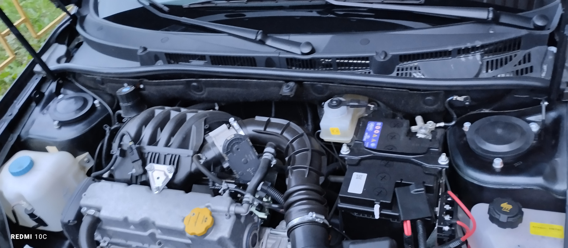 Заглушки опоры передней стойки — Lada Гранта (2G) FL, 1,6 л, 2023 года ...