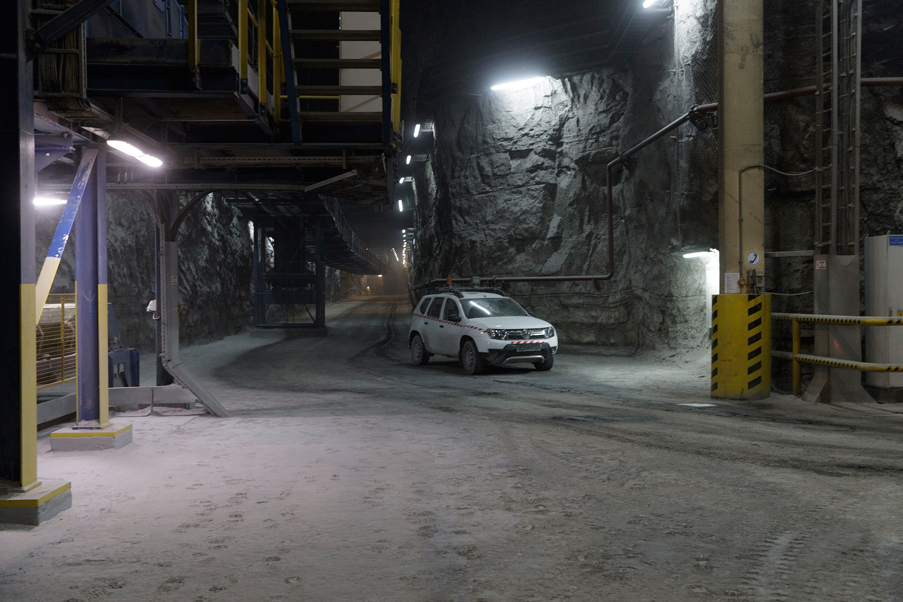 Гипсовая шахта в новомосковске. Шахта кнауф гипс новомосковск. Шахта 35. Гипсовый завод новомосковск. Шахта кнауф в новомосковске.