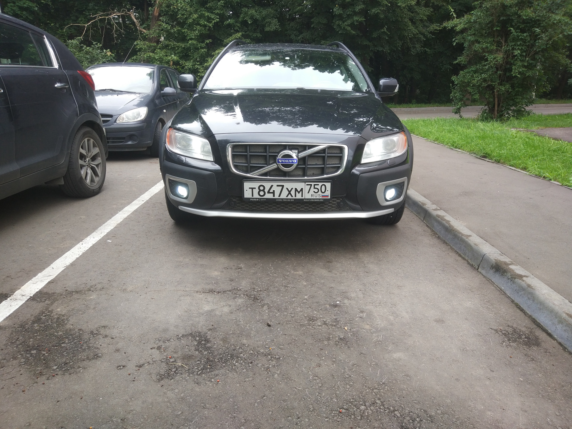 ПТФ. Замена на линзы. Подключение шторки линзы — Volvo XC70 III, 2,4 л ...